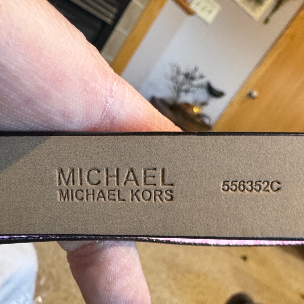 Michael Michael Kors Pink Belt with Gold Logo Buckle - Picture 6 of 10
